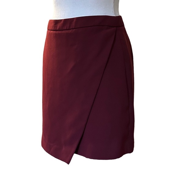 Banana Republic Faux Wrap Mini Skirt Women’s SZ 4 in Maroon S/181168-00 - Picture 2 of 7